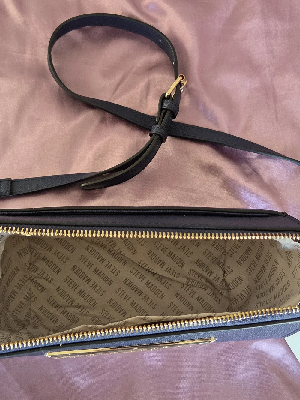 NWT Women's Steve Madden Navy Crossbody Bag with Gold Hardware